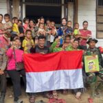 Sinergitas Koramil Halong,Sisir Tempat Terpencil Dampingi Tenaga Medis Bumi Sanggam Layani Kesehatan Dalam Menyambut HUT RI ke-79