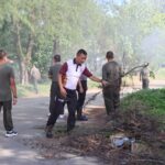 Gotong Royong Bersihkan Lapangan Dan Kawasan Pantai, Dandim 0105/Abar : Ini Keseriusan Kita Dan Pemda Aceh Barat Sebagai Tuan Rumah PON XXI Aceh – Sumut