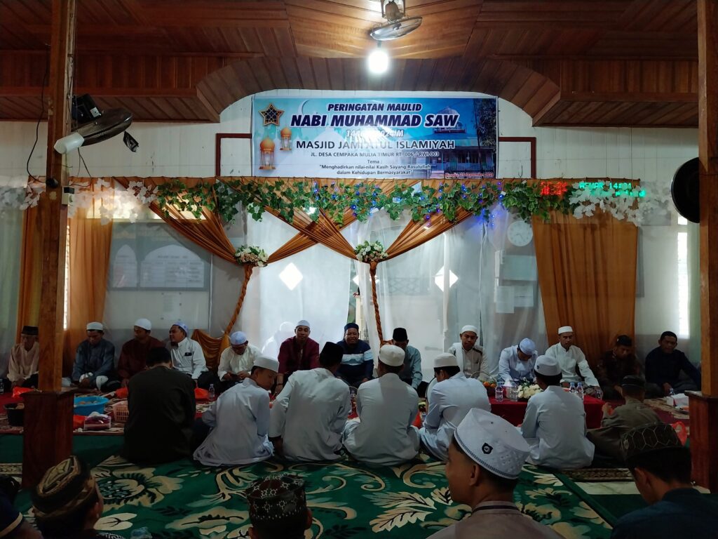 Babinsa Koramil 1015-06/Cempaga Hadiri Acara Maulid Nabi Muhammad SAW di Wilayah Binaan