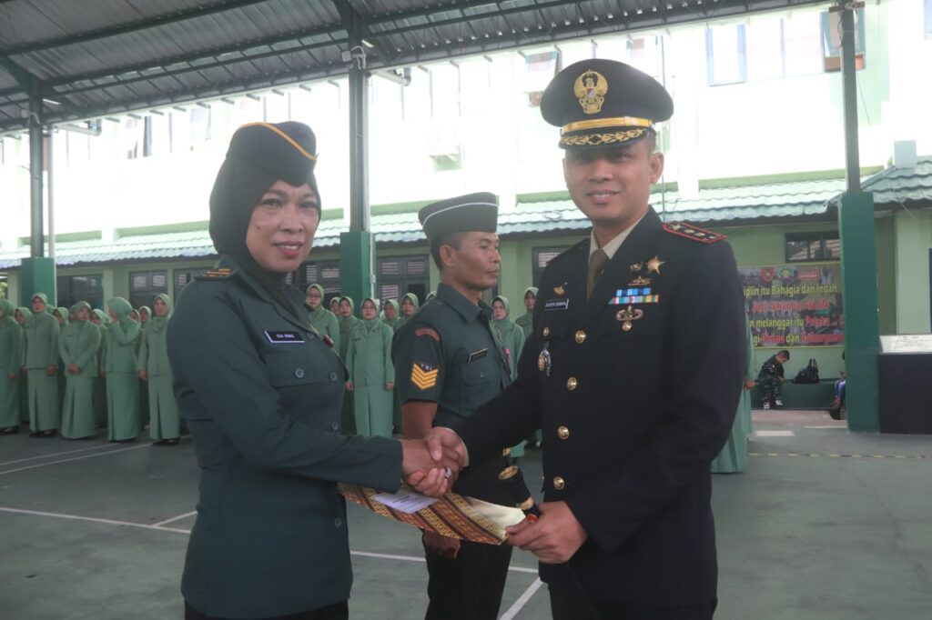 Wisuda Purna Tugas, Korps Raport Naik Pangkat Dan Anggota Pindah Satuan ” Dipimpin Langsung Dandim 1006/Banjar 