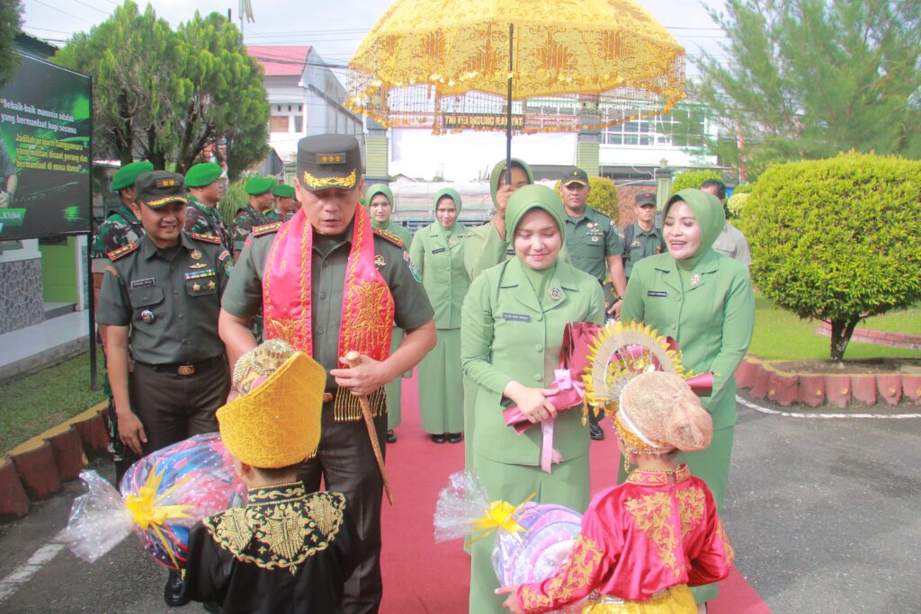 Resmi Menjabat Danrem 012/TU, Kolonel Inf Benny Rahadian, S.E., M.Han., Kunjungan Kerja Perdana Ke Makodim 0105/Abar