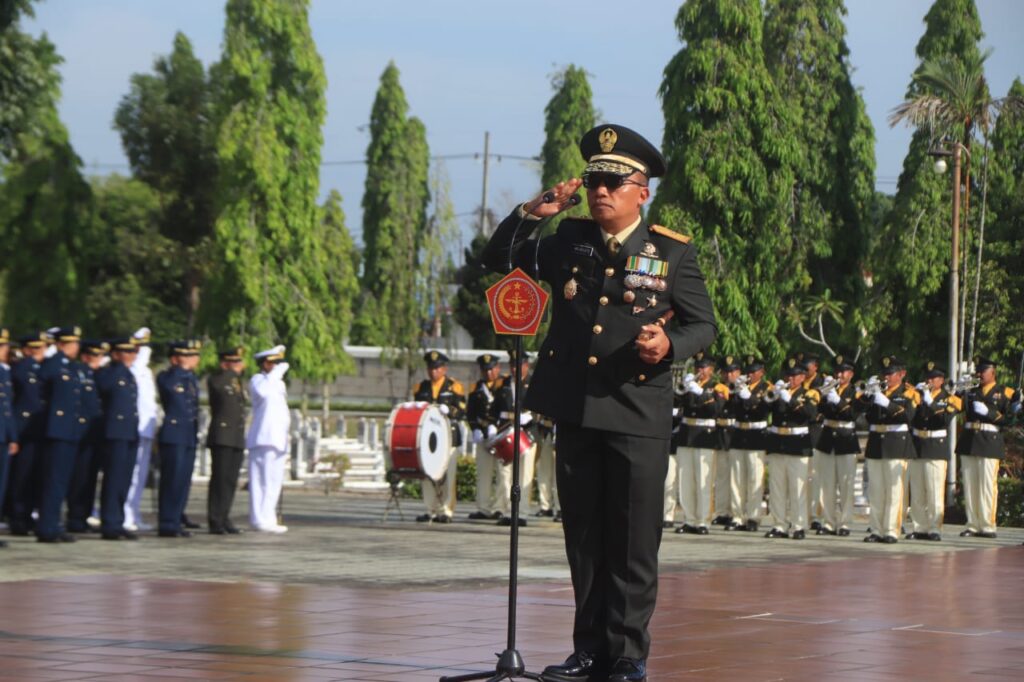 Ziarah Nasional Peringatan HUT TNI Ke-79 di TMP Turut Dihadiri Dandim 1006/Banjar 