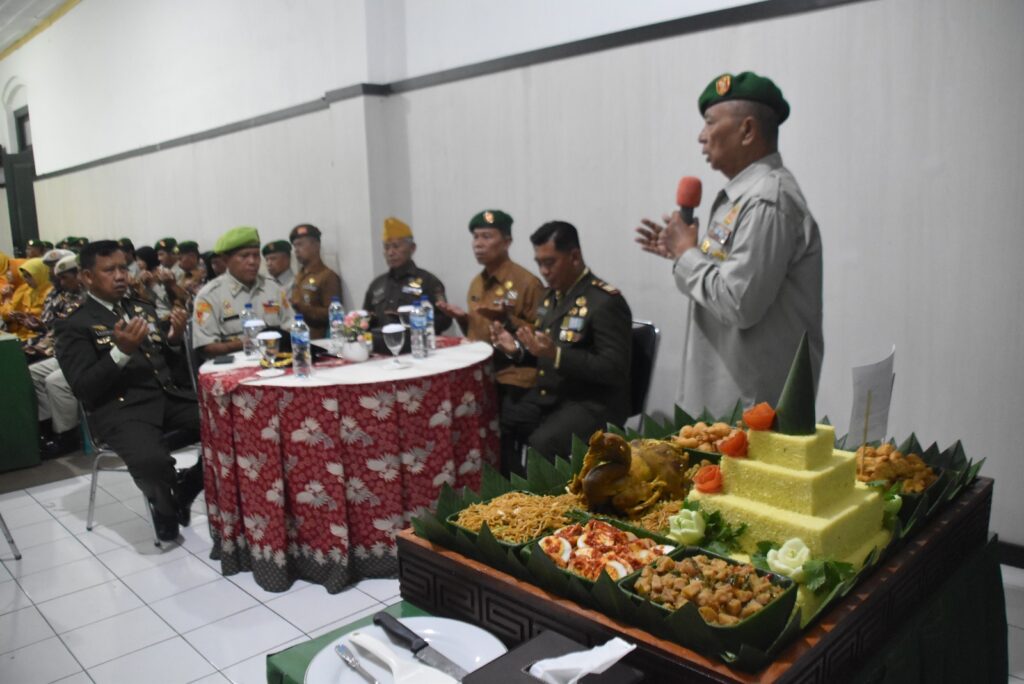 Peringati HUT TNI ke-79, Kodim 0707/Wonosobo Gelar Tasyakuran Bersama Keluarga Besar TNI