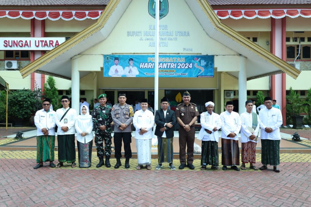 Pasi Ter Kodim 1001/HSU-BLG Hadiri Peringatan Hari Santri Nasional Tahun 2024