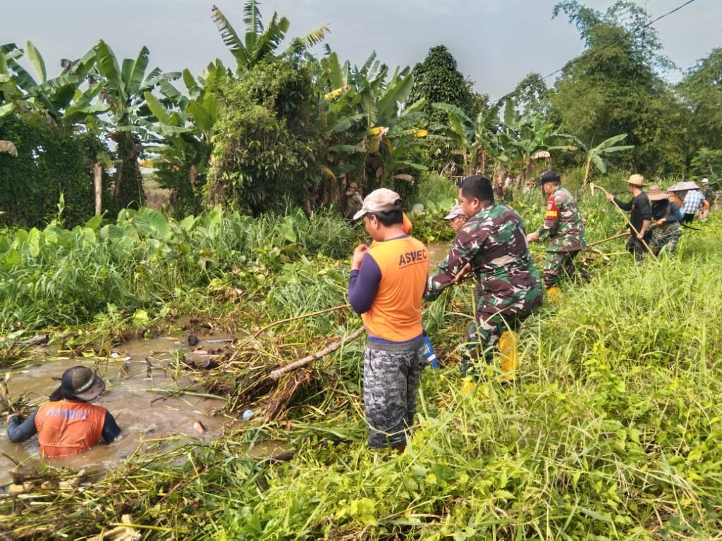 TNI Jadi Contoh, Ajak Warga Jaga Lingkungan