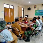 Babinsa Koramil 1001-05/Lampihong Ikuti Kegiatan Forum Konsultasi Publik (FKP)