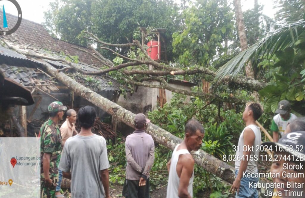 Dandim 0808/Blitar Instruksikan Kewaspadaan Pasca Hujan Deras dan Angin Kencang di Wilayah Blitar