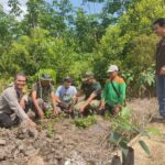 Peduli kelestarian alam dan lingkungan, Koramil 1001-04/Batumandi Lakukan Penanaman Pohon