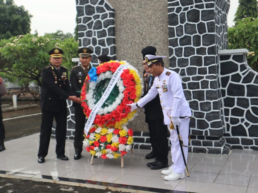 Dandim 0713 Brebes Pimpin Rombongan Ziarah Nasional Peringati Hari Pahlawan