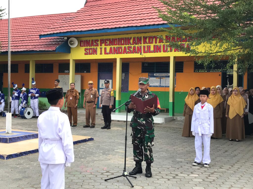 Peringati Upacara Hari Pahlawan Di sekolah Dasar ” Babinsa Ajak Siswa -Siswi Teladani Pahlawan Mencintai Negeri 