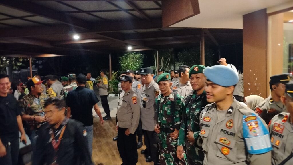 Pengamanan Ketat TNI-Polri di Debat Kedua Calon Bupati Lobar