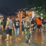 BPBD dan Aparat TNI-Polri Bantu Atasi Banjir di KPU Mataram