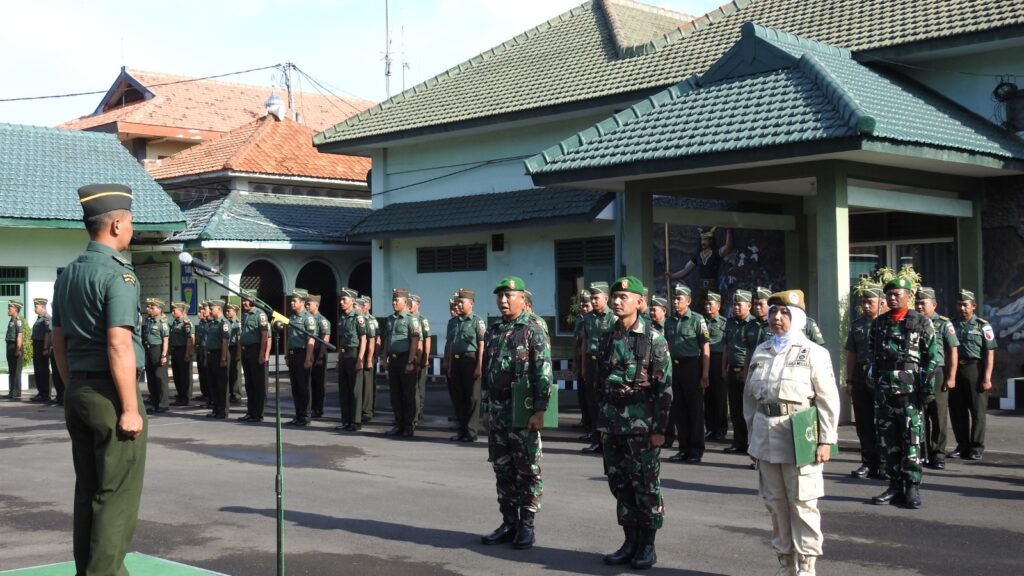 Penuh Khidmat, dengan Semangat Merah Putih Kodim 0819 Pasuruan Gelar Upacara Bendera 17-an