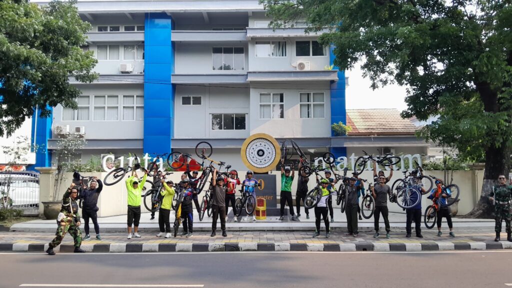 Semangat Kebersamaan di Sepeda Bersama Kodim 1606 Mataram