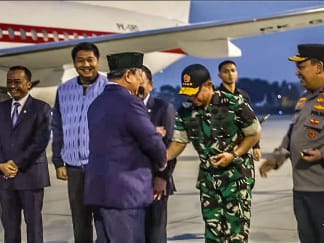 Panglima TNI Sambut Kedatangan Presiden RI Usai Kunjungan Kerja Luar Negeri