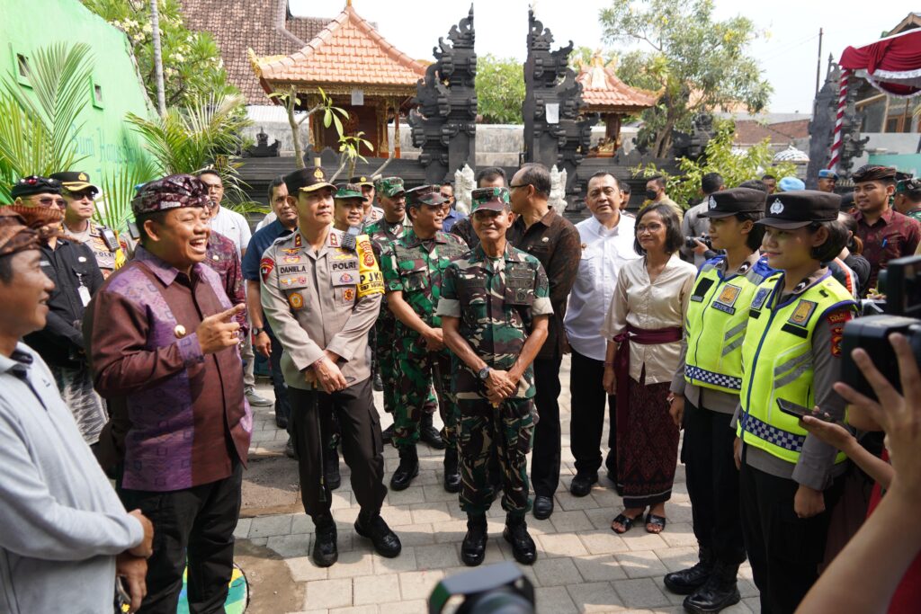 Pangdam Zamroni Monitoring Pemungutan Suara Pilkada