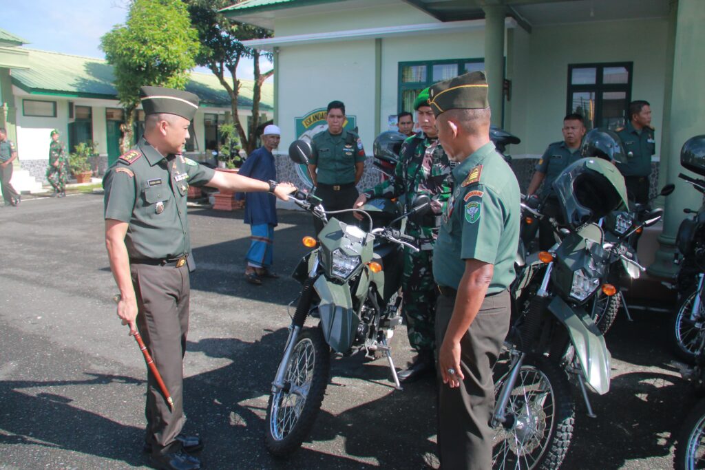 Dandim 0105/Abar Serahkan 30 Unit Kendaraan Dinas Roda Dua Kepada Para Babinsa Secara Simbolis