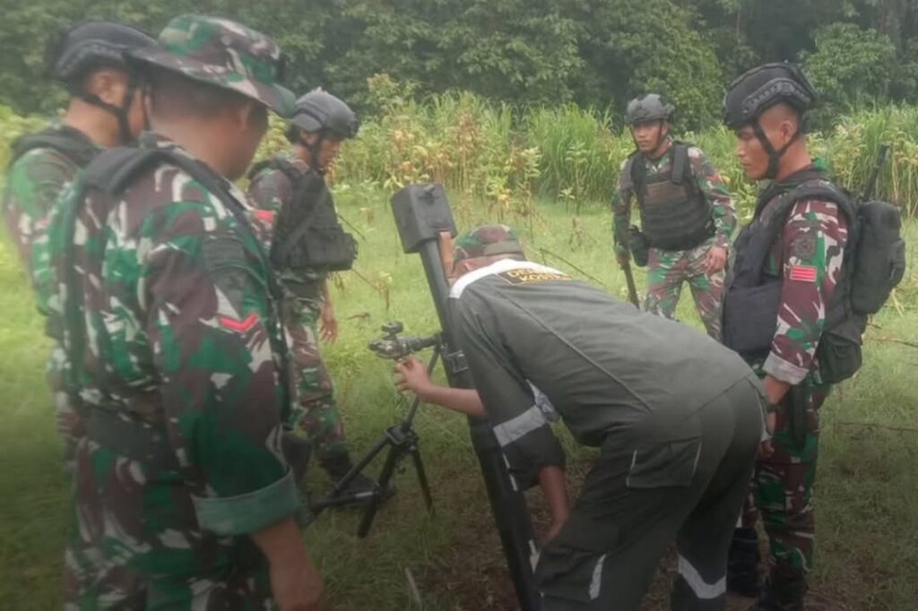 Asisten Teknik Latihan Menembak Senjata Kelompok Lintas Lengkung Yonif 514 Kostrad