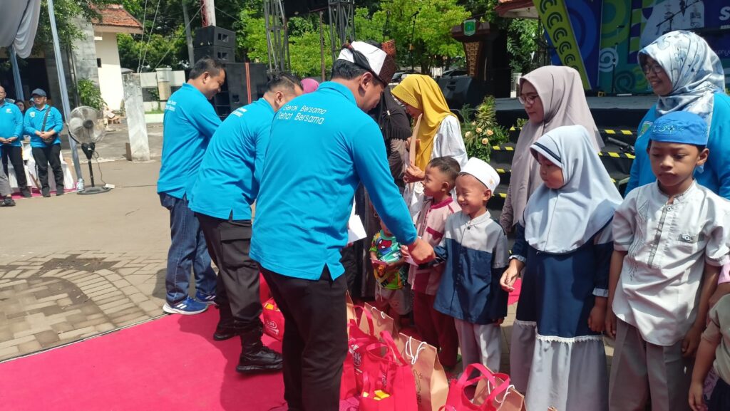 Danramil 0819/04 Kejayan Ikut Meriahkan Hari Kesehatan Nasional