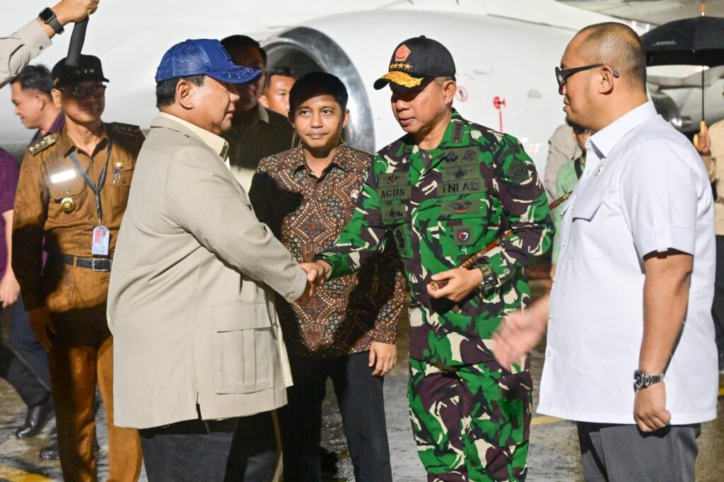 Panglima TNI Dampingi Presiden RI Hadiri Pembukaan Tanwir Dan Resepsi Milad Ke-112 Muhammadiyah