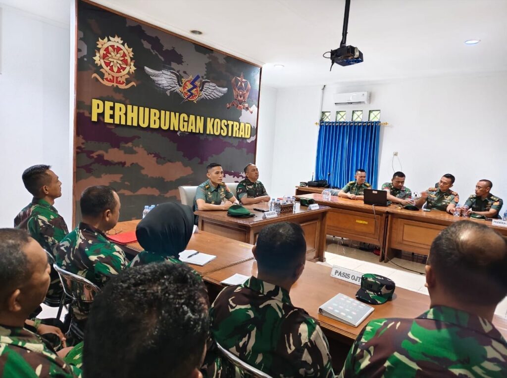 Pusdikhub Gelar OJT Diklapa Komlek 2024 di Satuan Komlek TNI AD