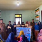 Wakili Danramil, Babinsa Kelurahan Tengah Hadiri Acara Gelar Karya P5 SMP Negeri 1 Ketapang.