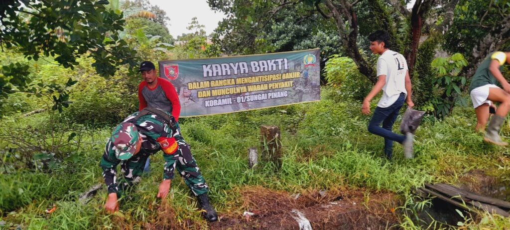 Karya Bakti ” BATINGSOR” Wilayah Koramil Sungai Pinang Desa Bakutik 