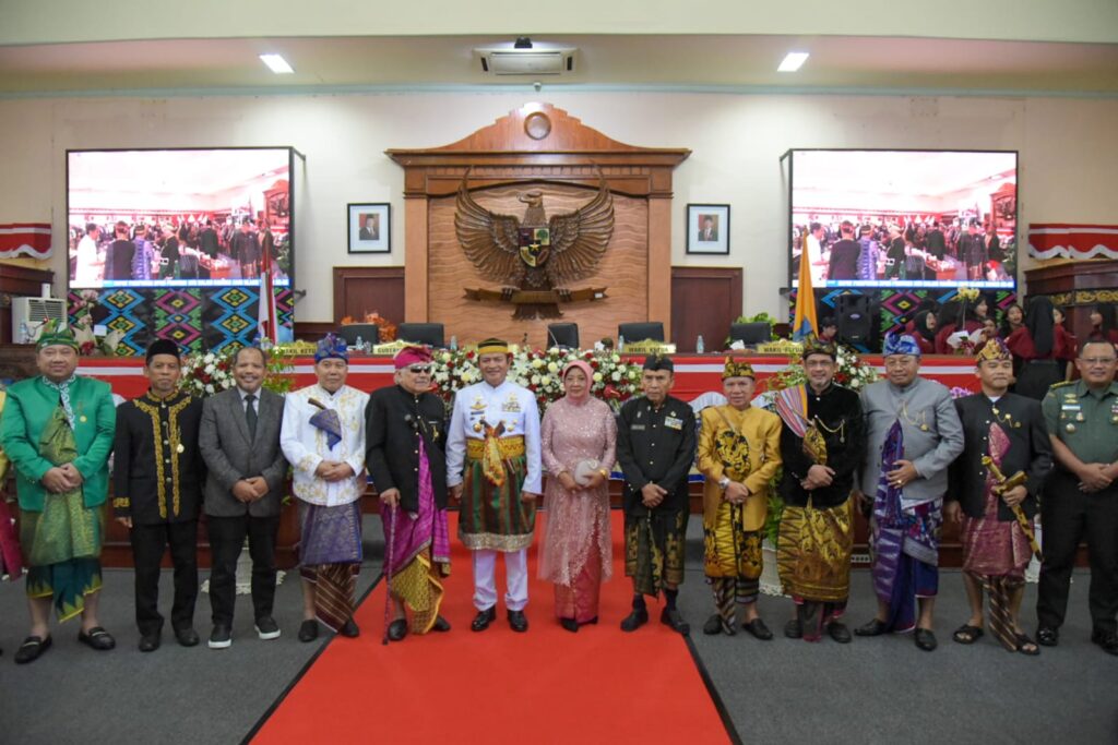 Sidang Paripurna DPRD Jelang HUT NTB, Pj. Gubernur Paparkan Prestasi Bumi Gora