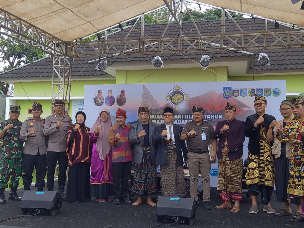 Polres Lombok Utara Hadir Peringatan HUT Majelis Adat Sasak ke-26 dan Ritual Selamet Gumi di Desa Senaru