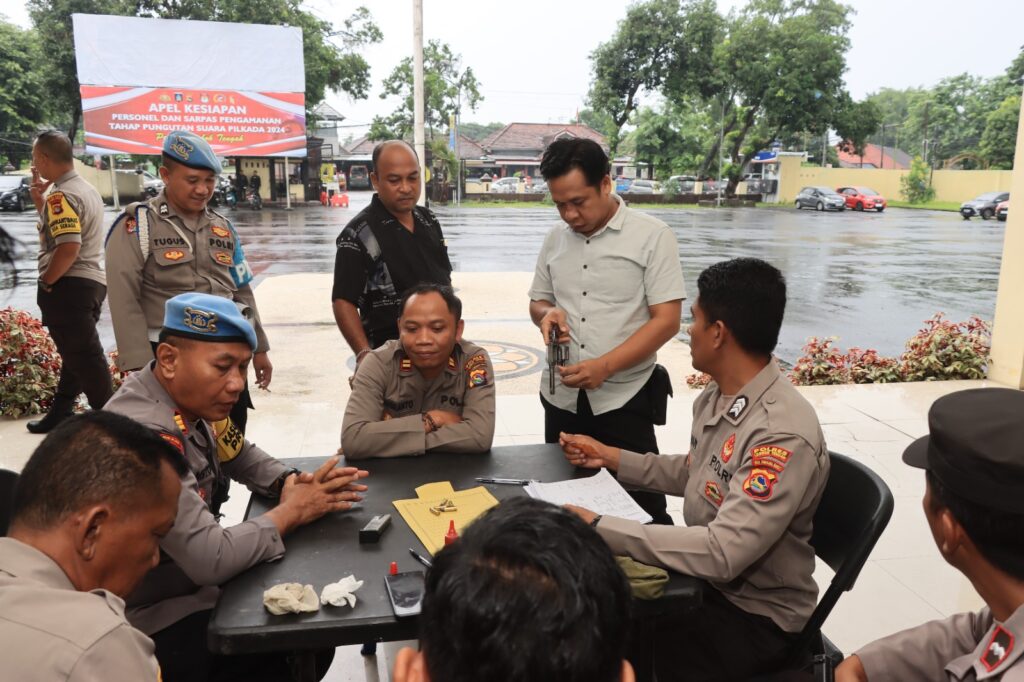 Cegah Penyalahgunaan, Polres Loteng Lakukan Pemeriksaan Senpi Berkala.