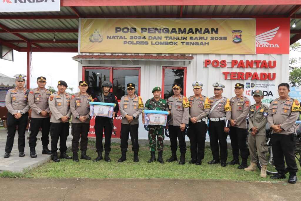 Kapolres Loteng Dampingi Kapolda NTB Tinjau Kesiapan Pengamanan Libur Nataru.