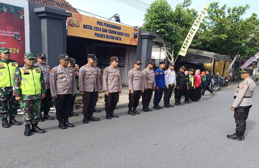 Jajaran Kodim 0808 Bersama Polres Blitar Kota Bersinergi Di Pos Pengamanan Nataru