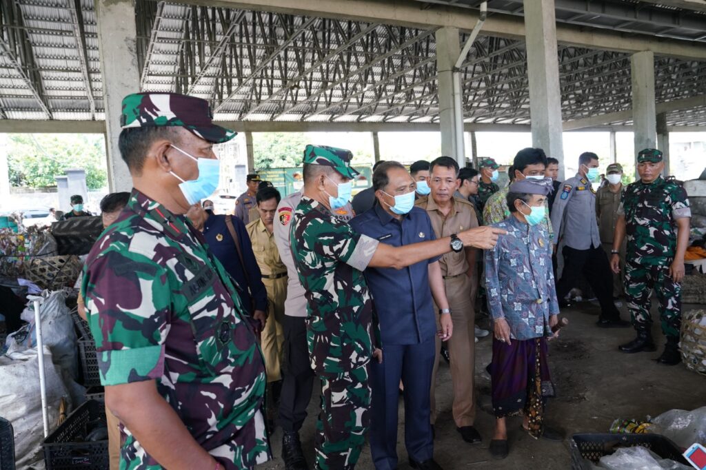 Solusi Cerdas Sampah Karangasem Diapresiasi Pangdam IX/UDY