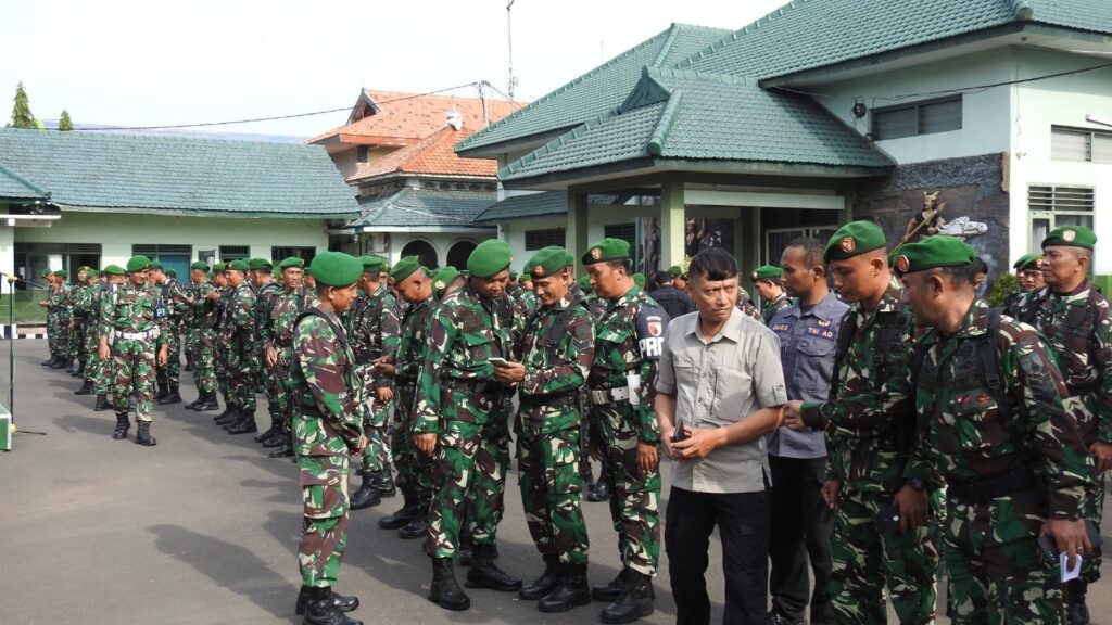 Mendadak Dandim Pasuruan Cek HP Prajurit, Pastikan Tidak Terlibat Judi Online