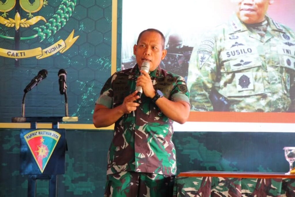 Pangdivif 2 Kostrad Kunjungi Yonbekang 2 Kostrad di Malang