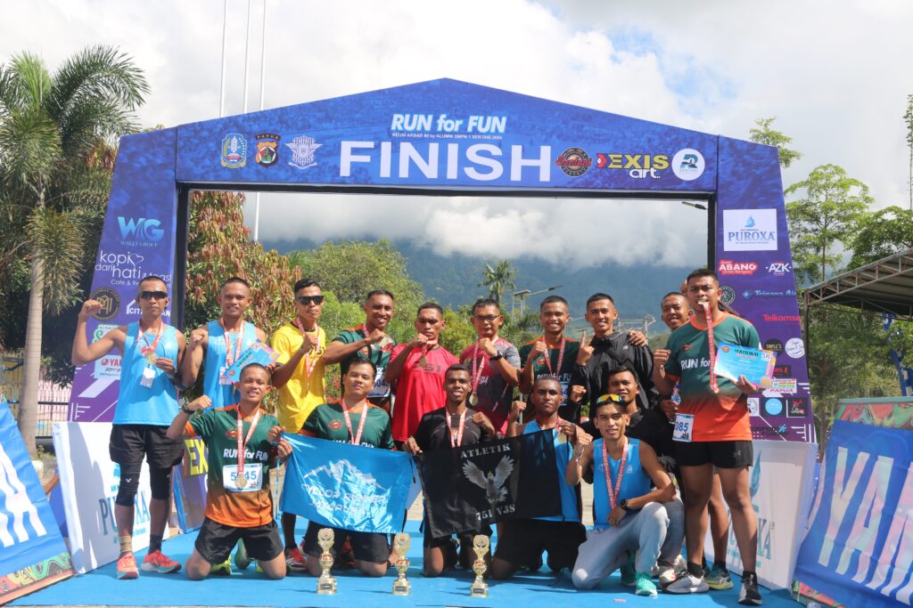 Tim Atletik Yonif 751/VJS Sabet Juara Run For Fun