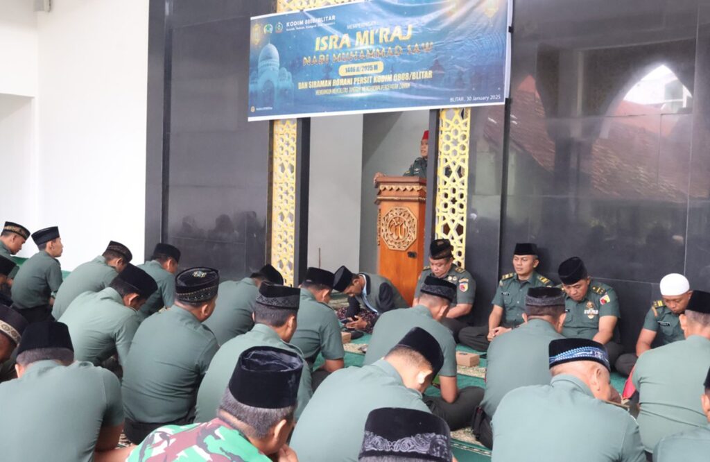 Membangun Mental Tangguh, Prajurit Beserta Persit Kodim 0808 Peringati Isra’ Mi’raj Di Masjid Al-Ikhlas Blitar