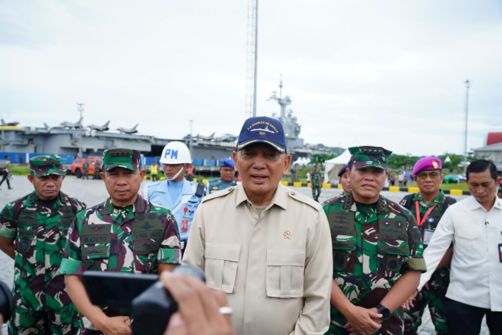 Menhan RI Tinjau Kapal Induk Charles De Gaulle, Perkuat Diplomasi Pertahanan Indonesia-Prancis