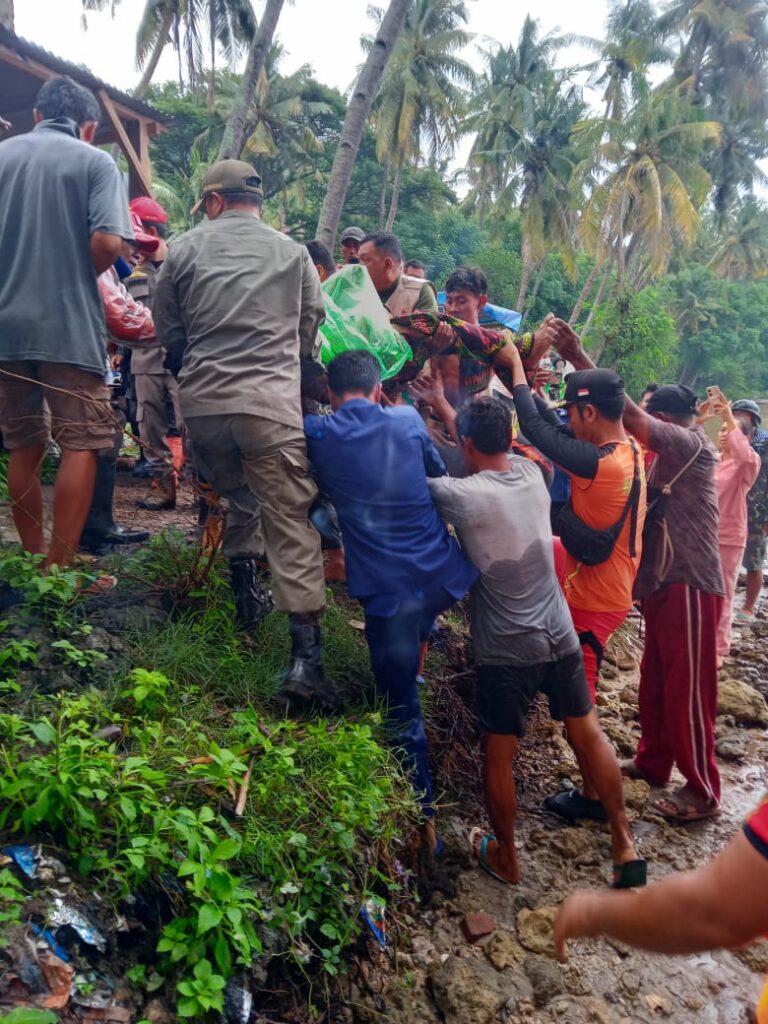 Tragedi Sungai Brang Tarum, Ditpolairud Polda NTB Lakukan Operasi SAR di Sumbawa