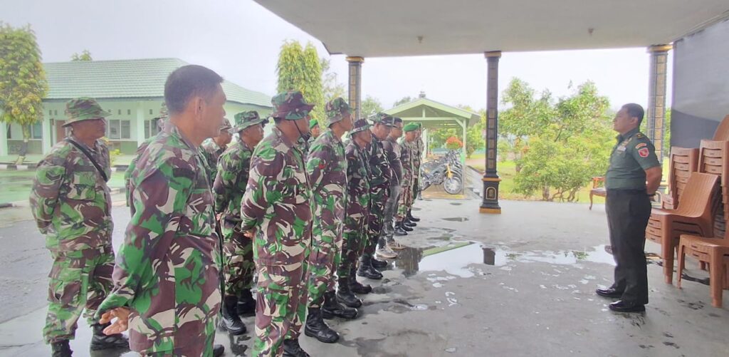 Kasdim 0912/Kubar Cek Anggota Yang Akan Berangkat Pra TMMD Wiltas Ke-123 di Kampung Laham