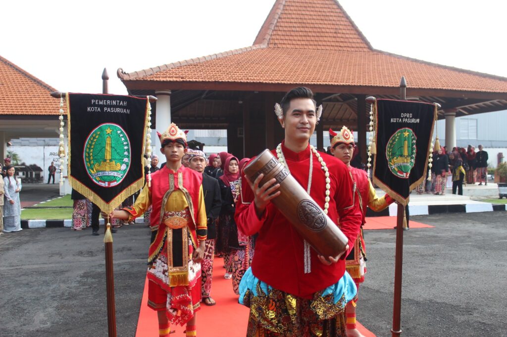 Kasdim 0819/Pasuruan Bersama Forkopimda Hadiri Hari Jadi Kota Pasuruan