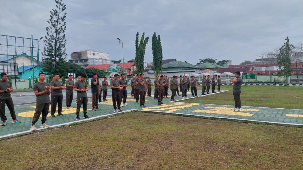 Jumat Sehat,Personil Kodim 1015/Sampit Laksanakan Olahraga Bersama