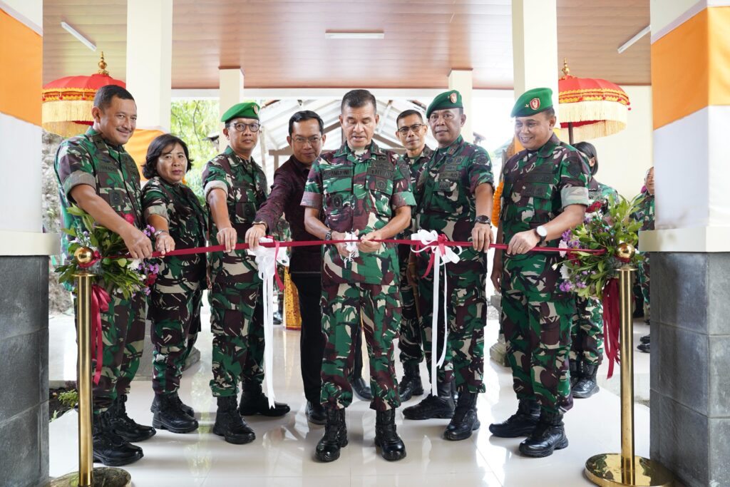 Pangdam Zamroni Resmikan Ruang Rawat Inap Ratna di RS. Tk II Udayana