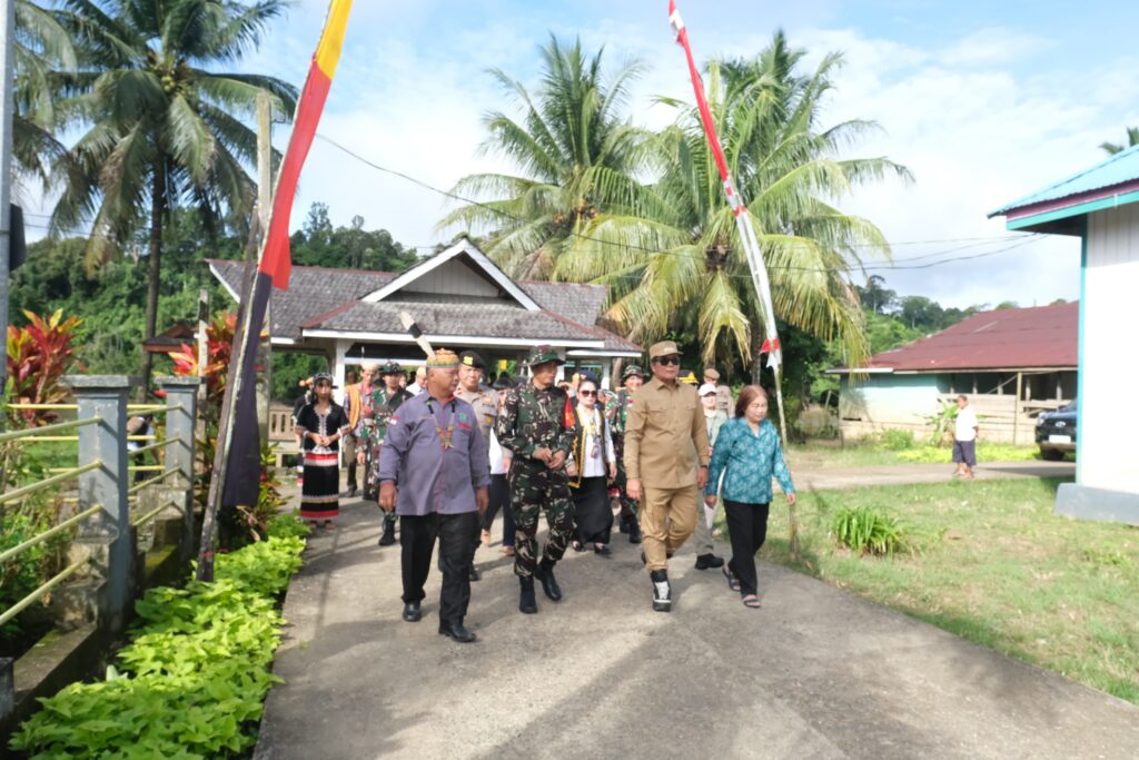 Bupati Mahulu Hadiri Upacara Pembukaan TMMD Wiltas Ke-123 Tahun 2025 di Kampung Laham