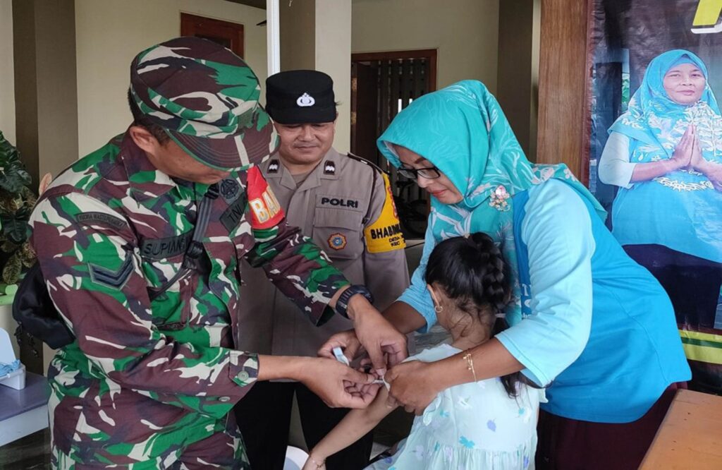 Sinergi Babinsa, Bhabinkamtibmas Dan Bidan Desa Wonorejo, Proaktif Cegah Stunting Lewat Pendampingan Posyandu