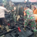 Koramil 1002-06/Barabai, Polres HST, dan DLH HST Bersatu Padu Bantu Korban Kebakaran di Barabai Darat