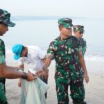 Sinergi Kodam IX/UDY Bersama Seluruh Komponen Bersihkan Sampah Pantai