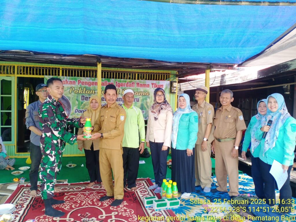 Babinsa Martapura Hadir dalam Sosialisasi dan Pengendalian Hama Tikus di Desa Pematang Baru