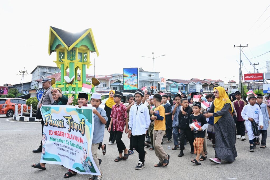 Wakili Dandim, Pers Kodim 1203/Ktp Hadiri Pelepasan Peserta Pawai Tarhib Ramadhan Kabupaten Ketapang.