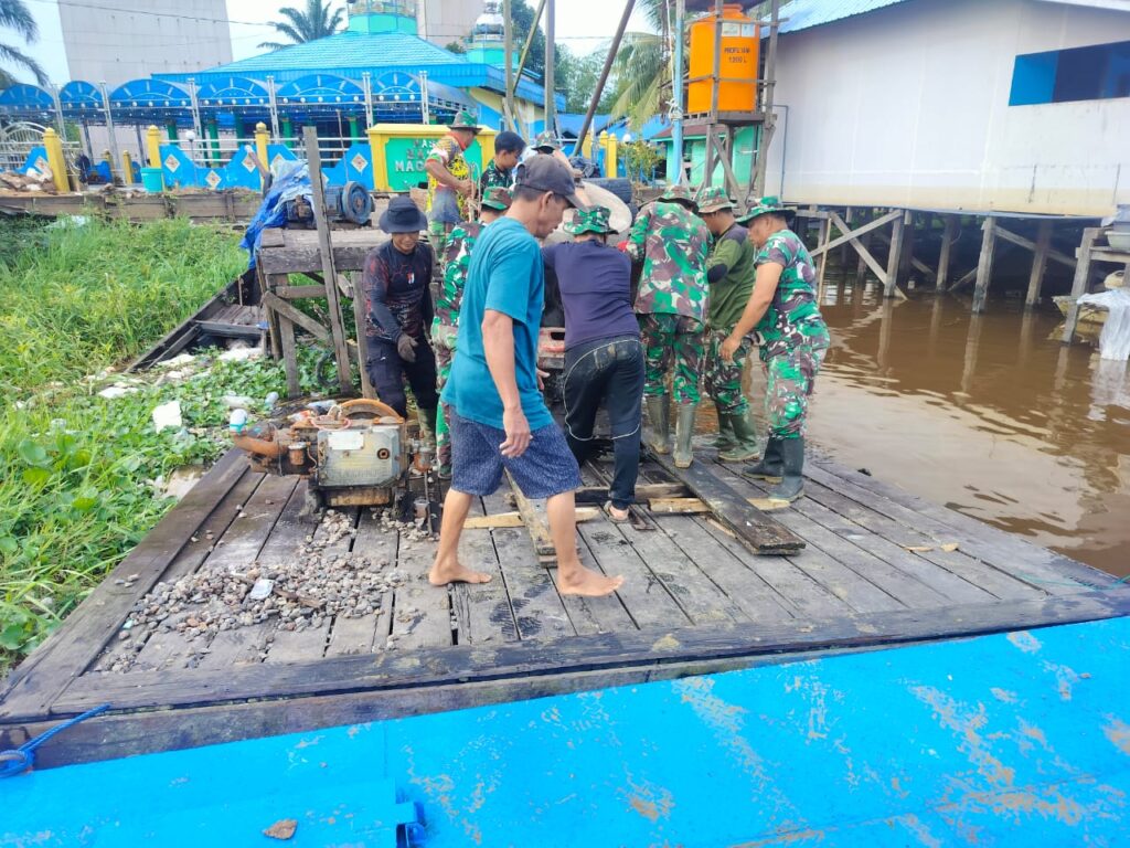 Guna Mempercepat Pengerjaan ,Satgas TMMD ke 123 Menambah Alat Molen.